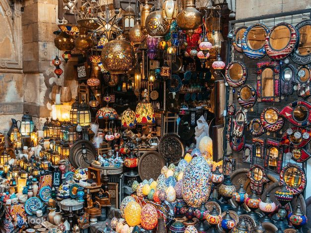 The Top 15 Egyptian Bazaars for Unforgettable Shopping